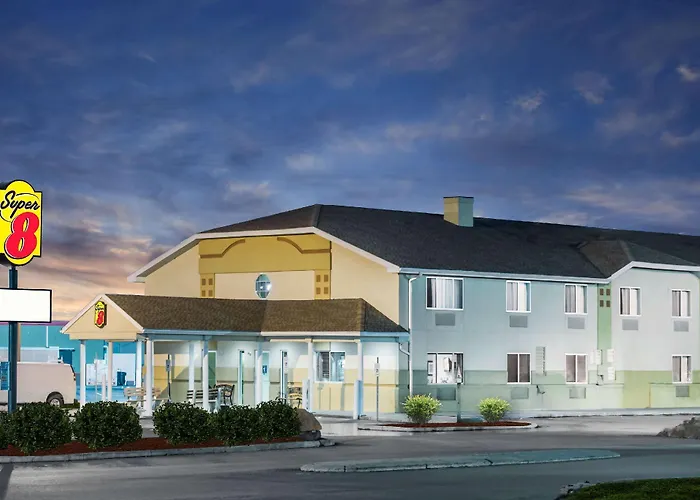 Super 8 By Wyndham Clearfield